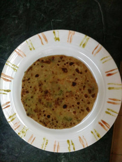 स्टफ आलू गोभी मटर पराठा (Stuff aloo gobhi matar paratha recipe in hindi) रेसिपी मुख्य फोटो