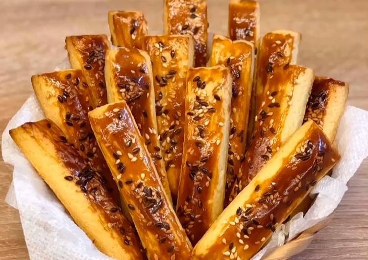 Сырные палочки к чаю