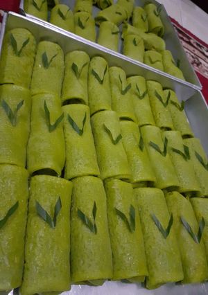 Foto resep Dadar Gulung (green pancake roll stuff with grated coconut) 😅