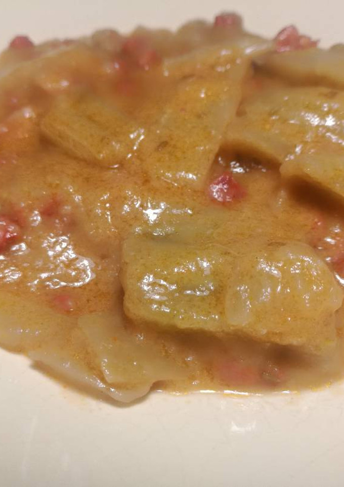 Una foto de Cardos esparragados con chorizo picante