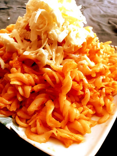 रेड सॉस पास्ता (Red sauce pasta recipe in hindi) रेसिपी मुख्य फोटो