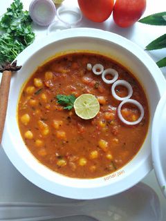आलू छोले (aloo chole recipe in hindi) रेसिपी मुख्य फोटो