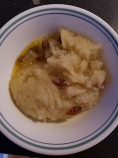 A picture of Sweet semolina dessert.