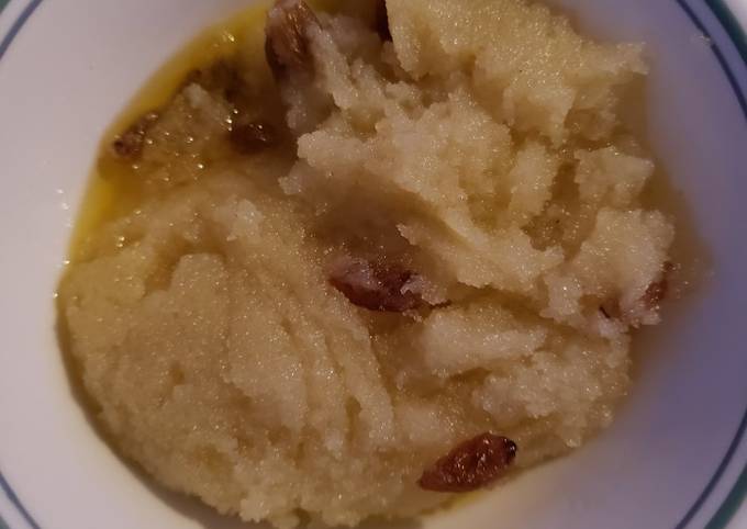 Sweet semolina dessert