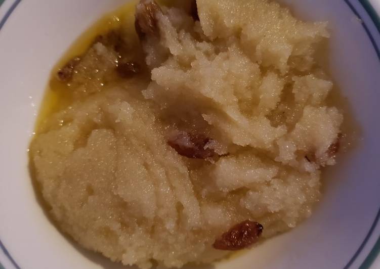 How to Prepare Delicious Sweet semolina dessert