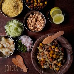 A picture of Chickpea - peanut chaat.