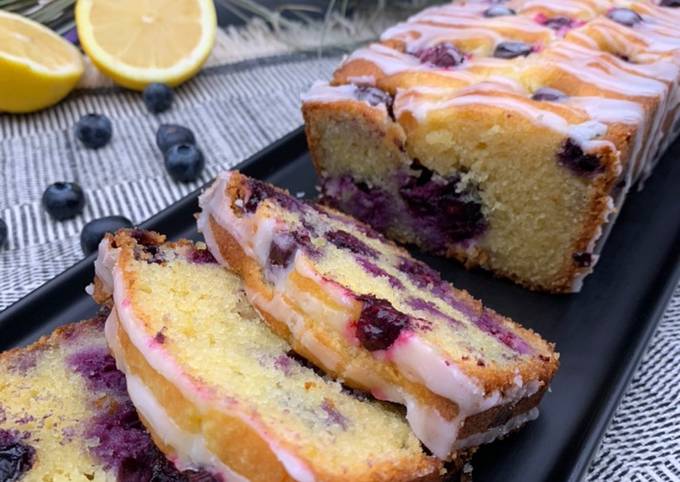 Cake au citron et myrtilles