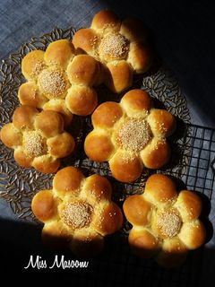 عکسی از دستور نان صبحانه دارچینی