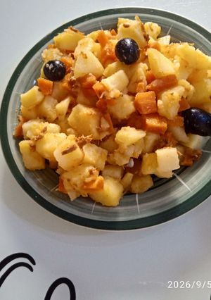 Une photo de Salade pomme de terre / carottes / thon