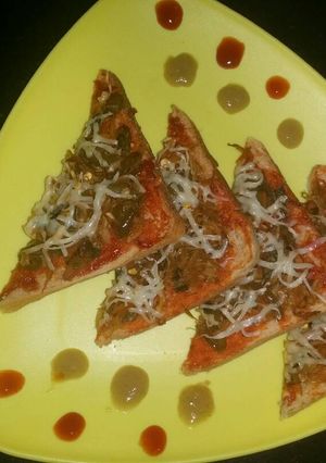 A picture of Chinese Pizza.