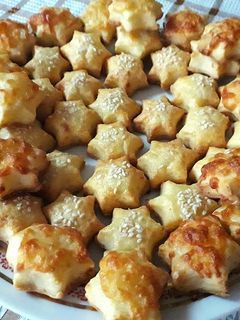 Sajtos csillagpogácsa recept fotója