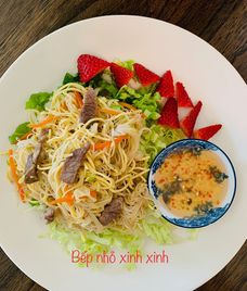 mì trứng xào thịt