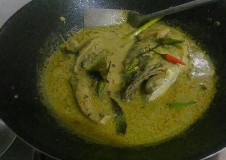 Resep Masak kuning kepala kakap yang Bisa Manjain Lidah