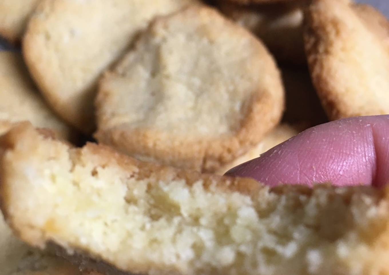 Keto-Friendly Sugar Cookies