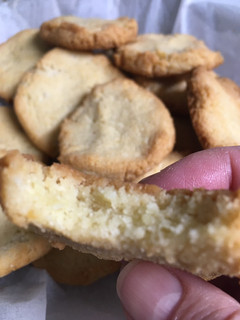 A picture of Keto friendly sugar cookies.