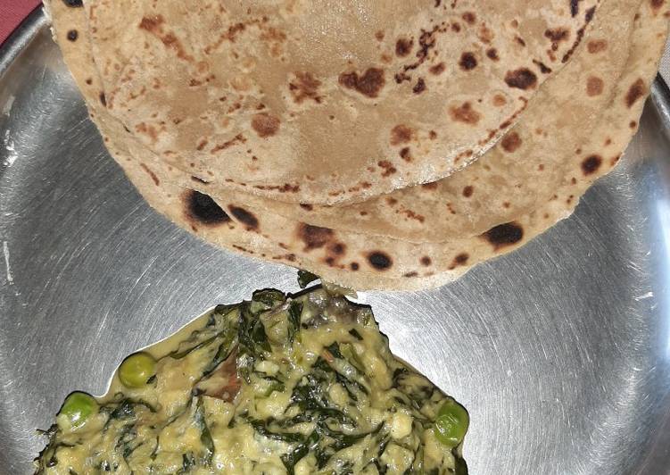 Get Lunch of Restaurant style fenugreek peas cream curry