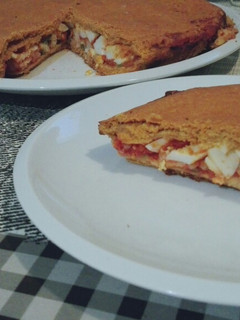 Una foto de Empanada murciana con bacalao