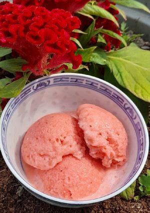 Une photo de Glace à la fraise