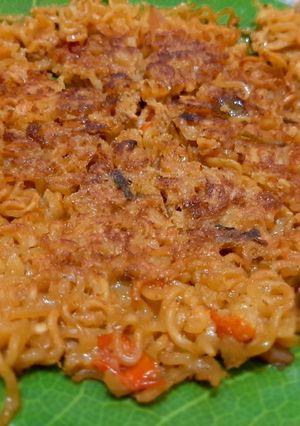 Foto resep Pizza Telur Mie Pedas (sambal ulek sisa)
