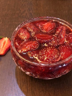 عکسی از دستور مربا توت فرنگی😍