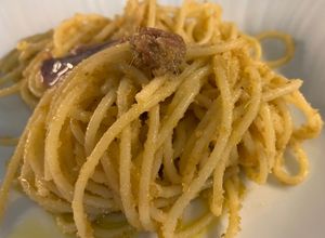 Foto di Spaghetti alici del cantabrico e pangrattato