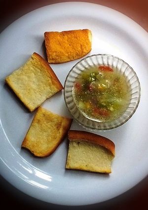 ভেজ স্যুপ (veg soup recipe in bengali) রেসিপির প্রধান ছবি