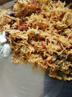 காளான் ரைஸ் (Kaalaan rice recipe in tamil) செய்முறை முக்கிய புகைப்படம்
