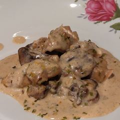 A picture of Creamy Parmesan Garlic Chicken and Mushrooms.