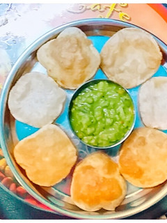 Poori Mixed Veg Sagu/  பூரி காய்கறிகள் சாகு செய்முறை முக்கிய புகைப்படம்