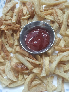 फिंगर चिप्स (finger chips recipe in Hindi) रेसिपी मुख्य फोटो
