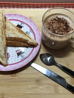पीनट बटर टोस्ट सैंडविच (peanut butter toast sandwich recipe in Hindi) रेसिपी मुख्य फोटो