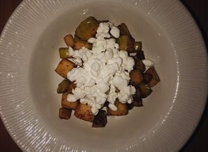 Una foto de Manzana con requesón / queso cottage