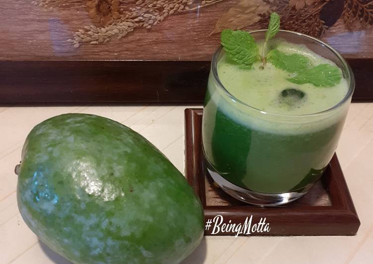 Step-by-Step Guide to Make Homemade Raw Mango-Mint Juice