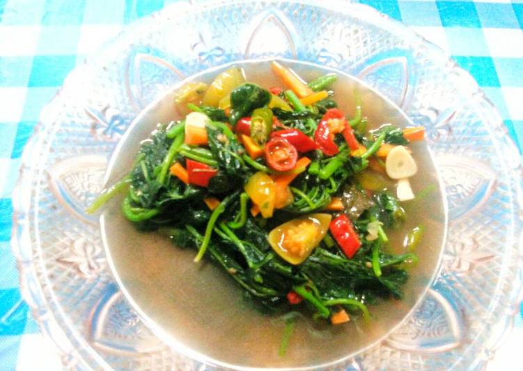 Langkah memasak Tumis Bayam ala Putri 👸 yang Lezat