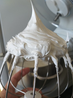 Una foto de Merengue Suizo (fácil y perfecto para decorar)
