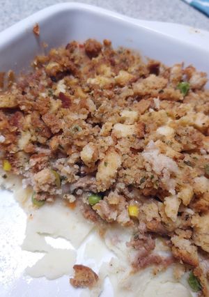A picture of Thanksgiving Casserole.