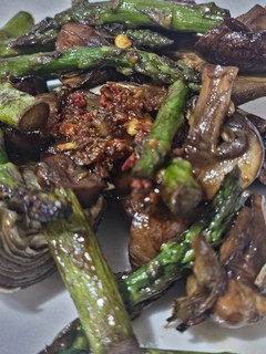 Una foto de Verduras con soja y teriyaki