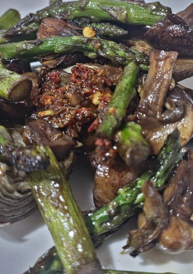 Una foto de Verduras con soja y teriyaki