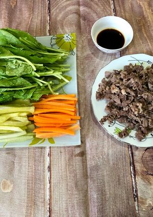 Hình của món Bò cuốn cải.