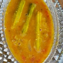 A picture of Sambar with moringa.