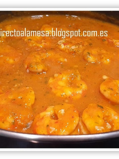 Una foto de Gambones en salsa