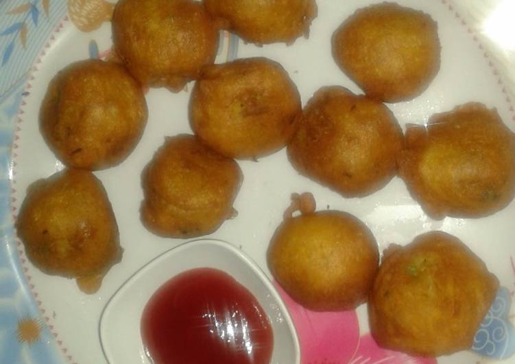 Gujarati aloo vada