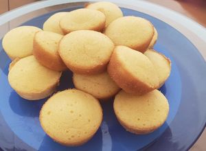 Foto de Bolinhos de fubá na cupcake maker