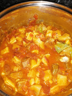 Una foto de Callos con tomate