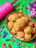 Crispy mamra ladoo