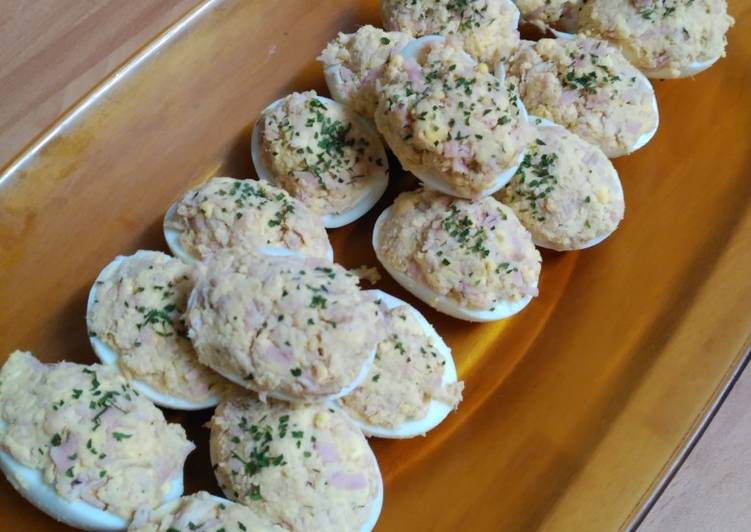 Huevos rellenos, fácil y saciante