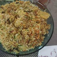 چائنیز چکن پلاؤ بریانی A picture of چائنیز چکن پلاؤ بریانی.