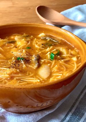 Hình của món Nui Tóc Tiên Nấu Tôm Nấm & Cà Rốt Xay.