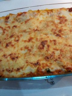 Una foto de Lasaña de carne y verduras
