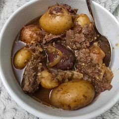 A picture of Slow Cooker Smothered Cubed Steak and Onions.